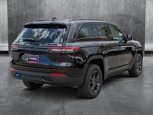 2025 Jeep Grand Cherokee 4xe Trailhawk