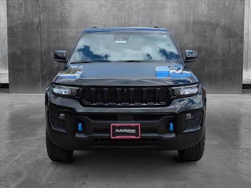 2025 Jeep Grand Cherokee 4xe Trailhawk