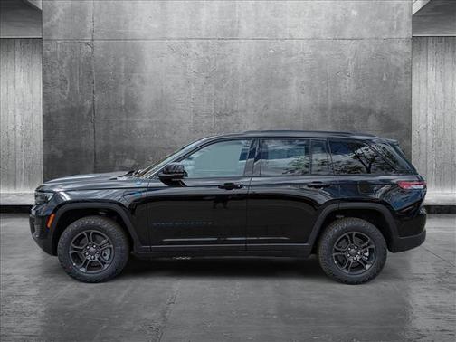 2025 Jeep Grand Cherokee 4xe Trailhawk