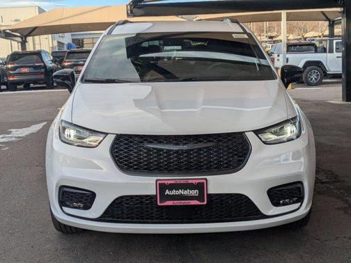 2026 Chrysler Pacifica L