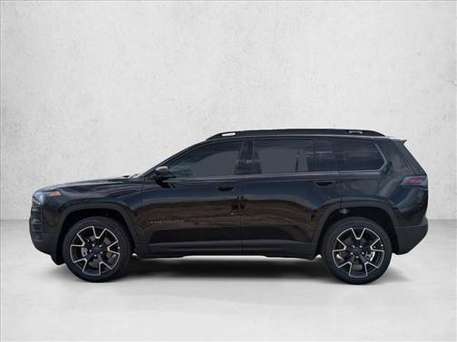 Diamond Black Crystal Pearlcoat 2026 Jeep Cherokee Overland