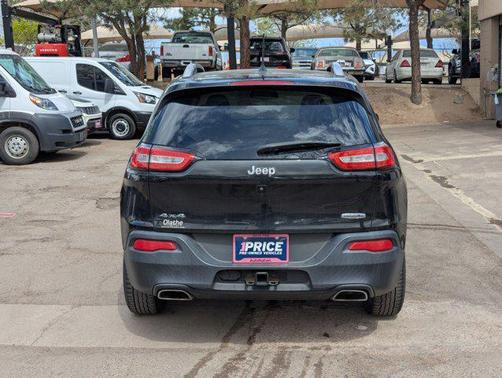 Brilliant Black Crystal Pearlcoat 2015 Jeep Cherokee Latitude