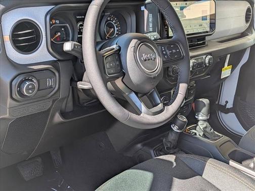 Bright White Clearcoat 2026 Jeep Gladiator Sport S