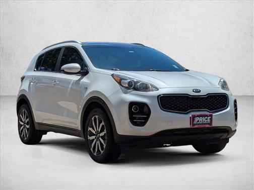 Snow White Pearl 2017 Kia Sportage EX