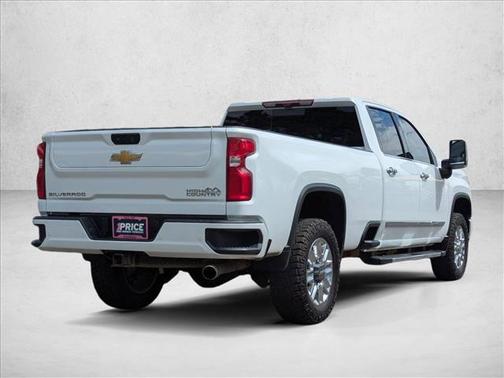 Summit White 2024 Chevrolet Silverado 2500 High Country
