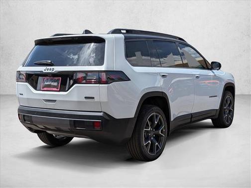 Bright White Clearcoat 2026 Jeep Cherokee Overland