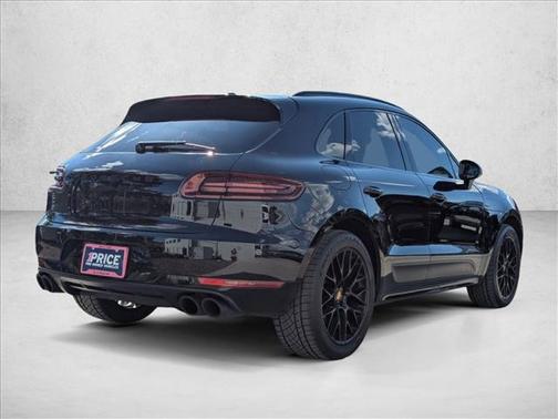 Jet Black Metallic 2017 Porsche Macan Macan GTS