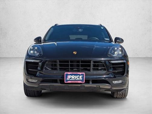 Jet Black Metallic 2017 Porsche Macan Macan GTS