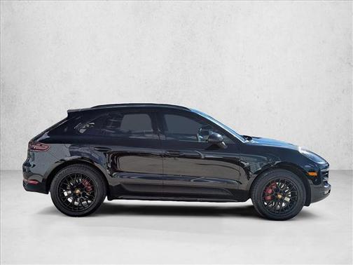 Jet Black Metallic 2017 Porsche Macan Macan GTS