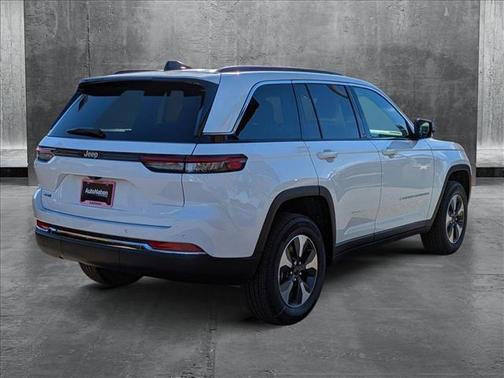 2025 Jeep Grand Cherokee 4xe Base