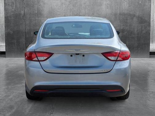 2016 Chrysler 200 S