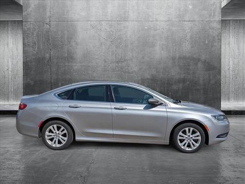 2016 Chrysler 200 S