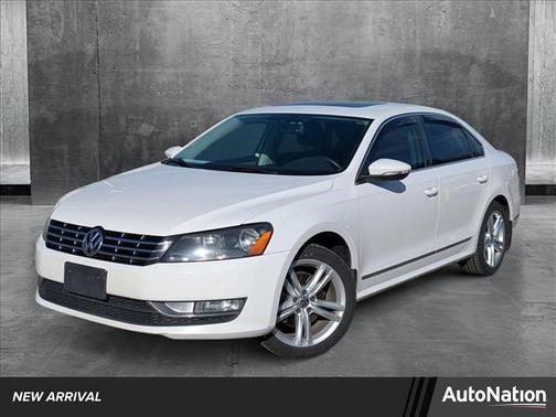 2012 Volkswagen Passat Base