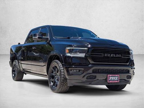 Diamond Black Crystal Pearlcoat 2022 RAM 1500 Laramie