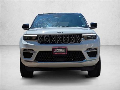 Bright White Clearcoat 2023 Jeep Grand Cherokee Summit
