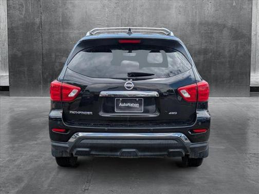 2019 Nissan Pathfinder S