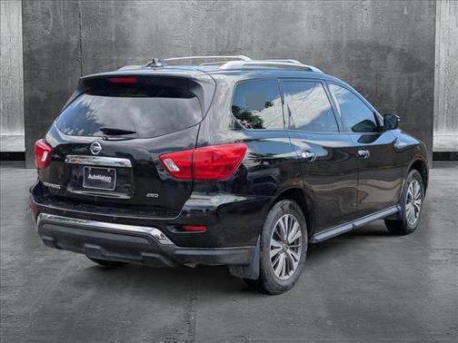 2019 Nissan Pathfinder S