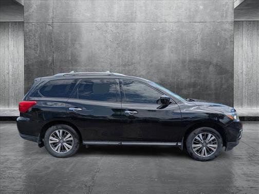 2019 Nissan Pathfinder S