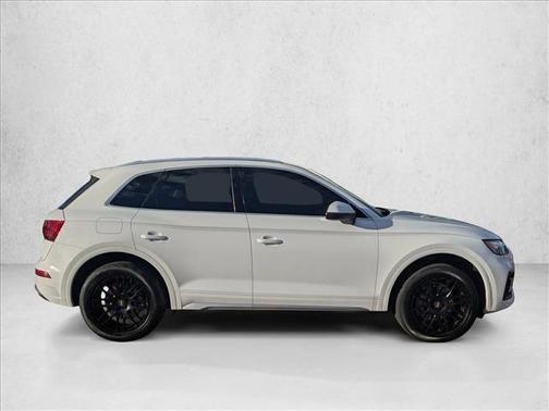 2023 Audi Q5 40 Premium Plus