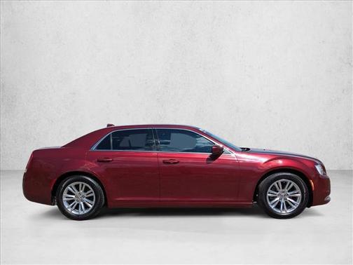 2018 Chrysler 300 Touring