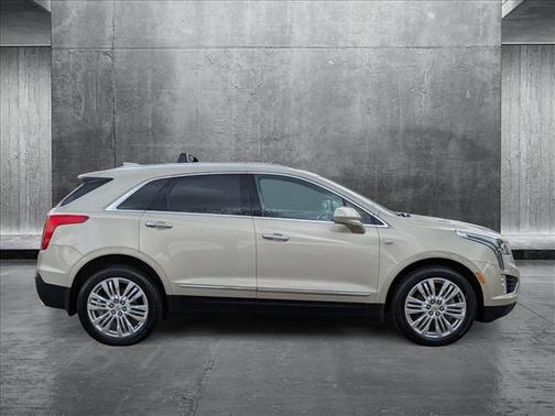 2017 Cadillac XT5 Premium Luxury