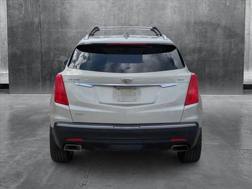 2017 Cadillac XT5 Premium Luxury
