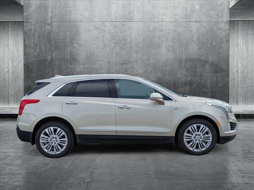 2017 Cadillac XT5 Premium Luxury