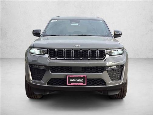 Sting-Gray Clearcoat 2027 Jeep Grand Cherokee Limited