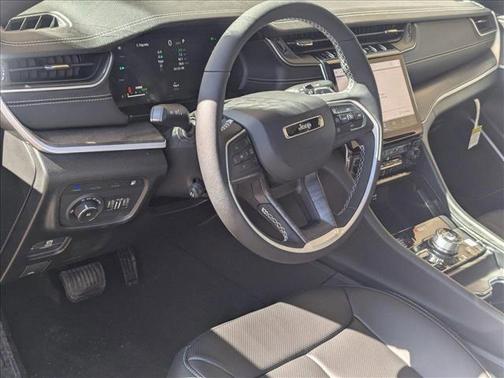 2025 Jeep Grand Cherokee 4xe Anniversary Edition