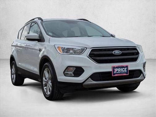 Oxford White 2018 Ford Escape SE