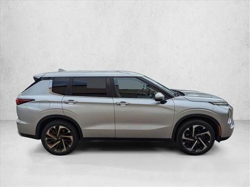 Alloy Silver Metallic 2022 Mitsubishi Outlander Black Edition S-AWC
