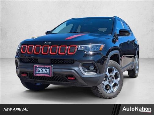 Diamond Black Crystal Pearlcoat 2022 Jeep Compass Trailhawk