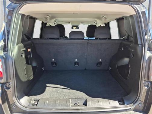 Black Clearcoat 2023 Jeep Renegade Latitude