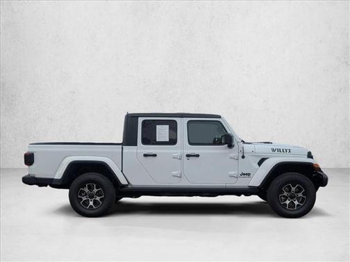 2021 Jeep Gladiator Willys 4x4