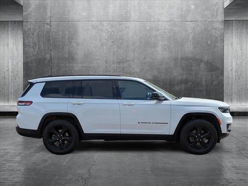2022 Jeep Grand Cherokee L Altitude