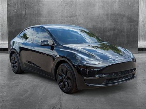 2025 Tesla Model Y Long Range Dual Motor All-Wheel Drive