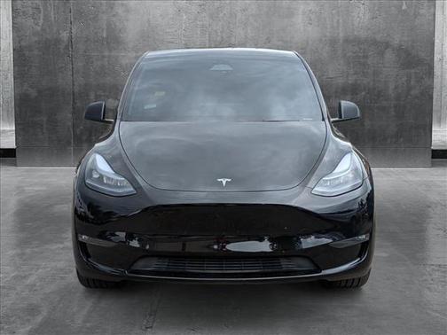2025 Tesla Model Y Long Range Dual Motor All-Wheel Drive