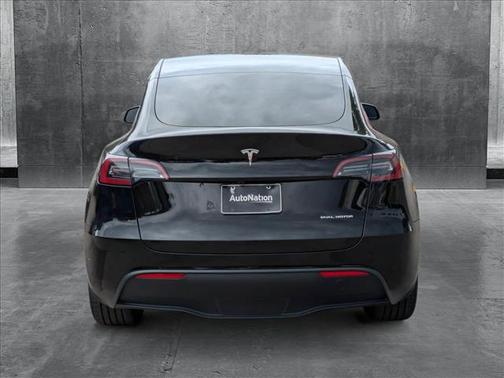 2025 Tesla Model Y Long Range Dual Motor All-Wheel Drive