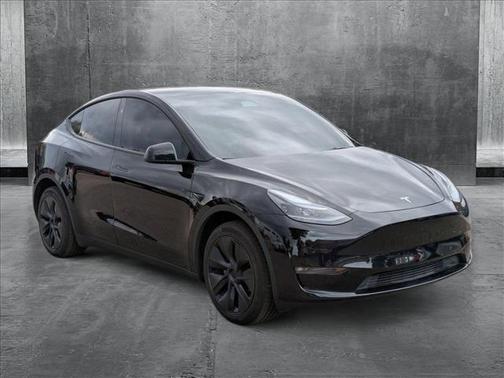 2025 Tesla Model Y Long Range Dual Motor All-Wheel Drive