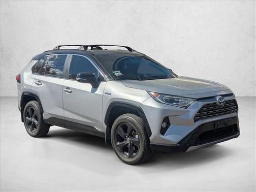 2020 Toyota RAV4 Hybrid SE