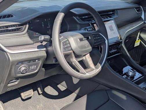 2025 Jeep Grand Cherokee 4xe Anniversary Edition