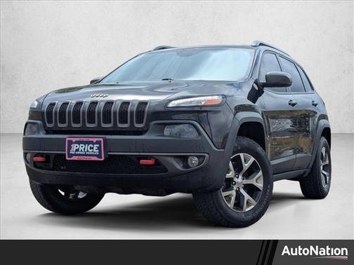 Brilliant Black Crystal Pearlcoat 2015 Jeep Cherokee Trailhawk