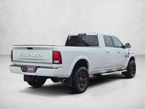 Bright White Clearcoat 2018 RAM 3500 Limited Crew Cab 4x4 8' Box