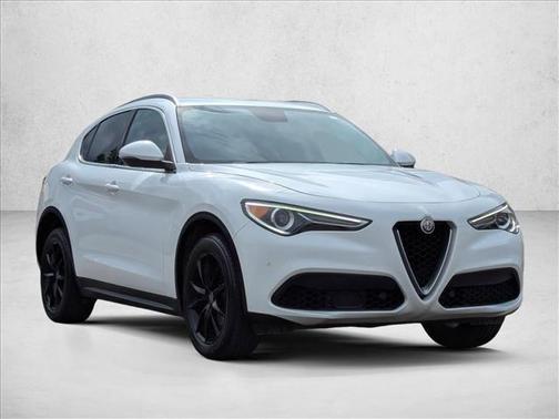 Alfa White 2018 Alfa Romeo Stelvio Ti