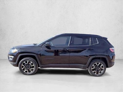 Diamond Black Crystal Pearlcoat 2019 Jeep Compass Upland Edition 4x4