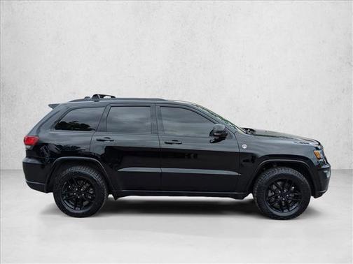 Diamond Black Crystal Pearlcoat 2020 Jeep Grand Cherokee Trailhawk
