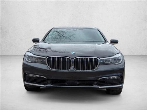 2018 BMW 740e xDrive iPerformance