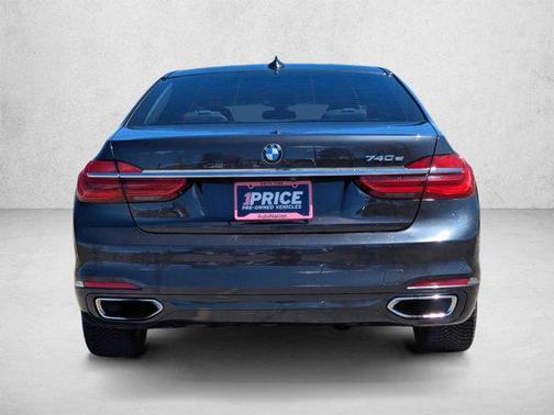 Jet Black 2018 BMW 740e xDrive iPerformance