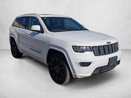 2022 Jeep Grand Cherokee Laredo