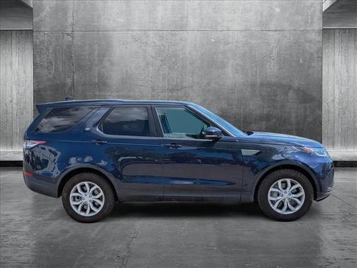 2020 Land Rover Discovery SE